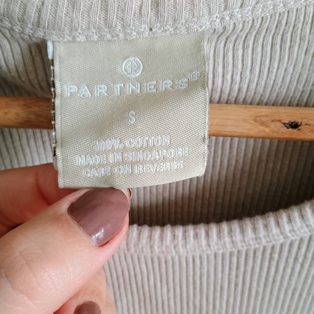 Women's Cream Ribbed Top - Picture 7 of 7